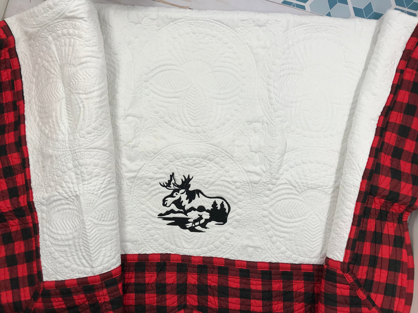 Lap Quilt Red Black Plaid Border - Moose in Wilderness